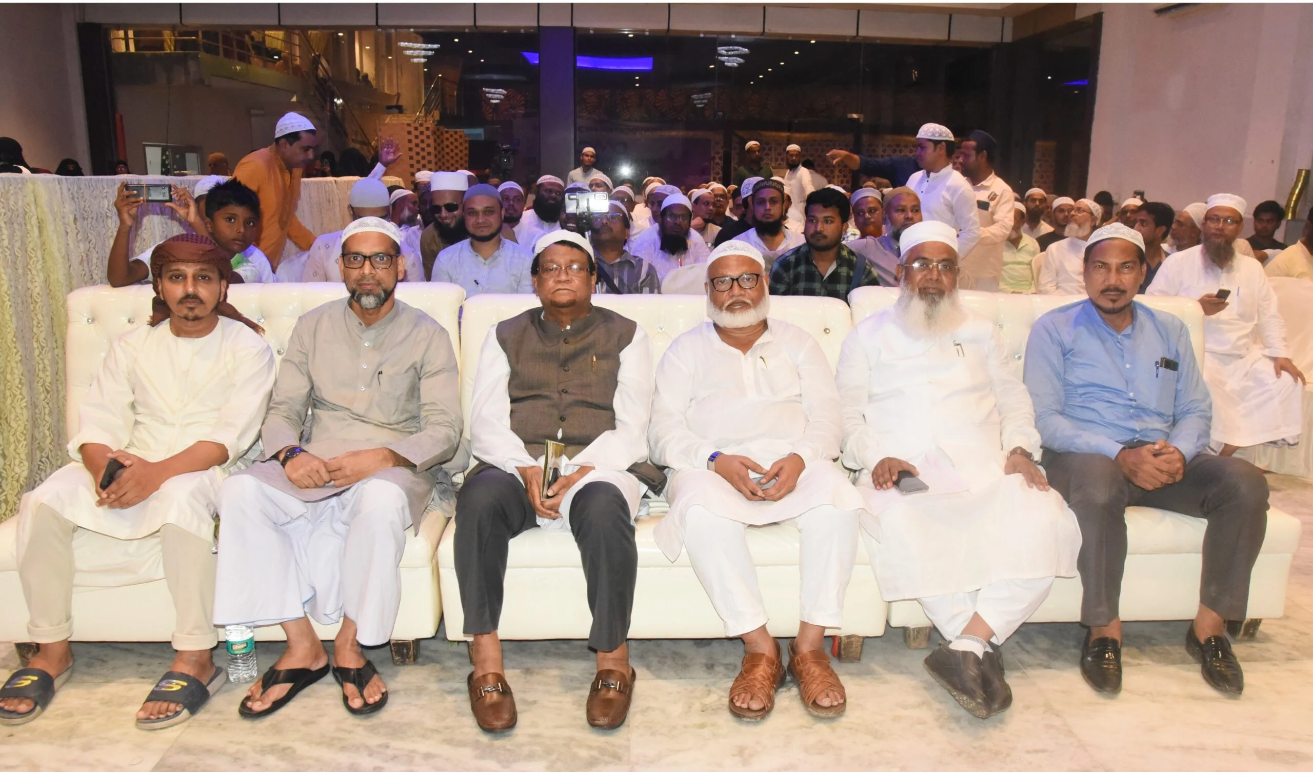 আধুনিক ও ইসলামি শিক্ষা দ্বারা মেয়েদের আদর্শ নাগরিক করার বার্তা ইমরানের