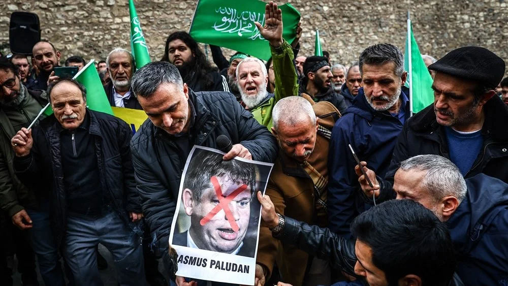 তুরস্কে সুইডিশ দূতাবাসে হামলা