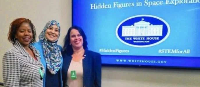 মসজিদে গিয়ে শিশুদের কুরআন শেখান নাসার বিজ্ঞানী 