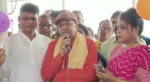 হাওড়ার বেলুড়ে গঙ্গাবক্ষে ২২শে শ্রাবণ, রবিঠাকুরের গান গাইলেন অরূপ