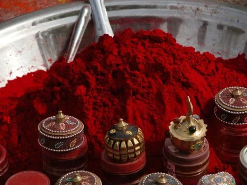 বিপদ ডেকে আনতে পারে এক চুটকি সিঁদুর