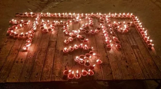 অপেক্ষার আর কয়েক ঘণ্টা,  চন্দ্রযানের সাফল্যের প্রার্থনায় মগ্ন দেশবাসী