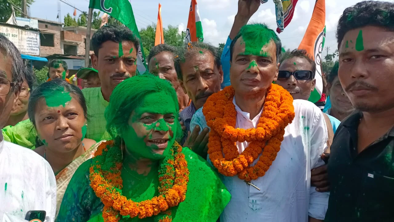 প্রথমবার বানারহাটের চা- বলয়ের সাঁকোয়াঝোরা -১ নং গ্রাম পঞ্চায়েতের একক সংখ্যা গরিষ্ঠতায় বোর্ড গঠন  তৃণমূলের
