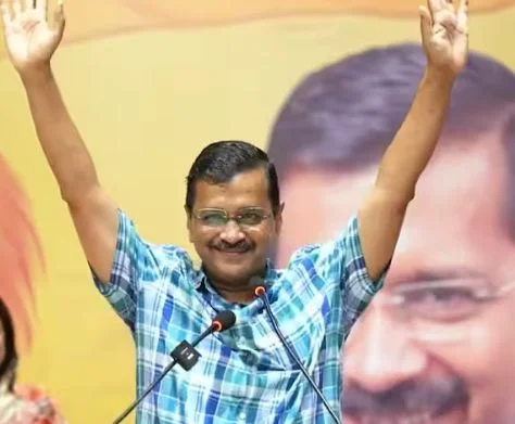 আবগারি মামলা: কেজরিওয়াল ও সিসোদিয়াকে ‘ক্লিন চিট’ আদালতের, তীব্র ভর্ৎসনার মুখে CBI