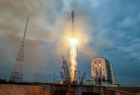 ব্রেকিং:চাঁদের মাটিতে ভেঙে পড়ল ‘চন্দ্রযান লুনা ২৫’  