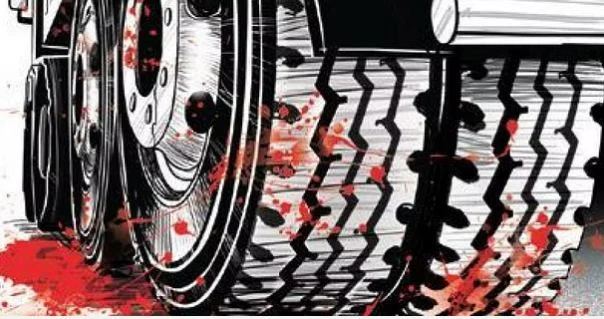 চাকায় আটকে থাকা যুবককে ৫০০ মিটার ছেঁচড়ে নিয়ে গেল ট্রাক, রাস্তায় ছড়িয়ে-ছিটিয়ে রক্তমাখা দেহাংশ