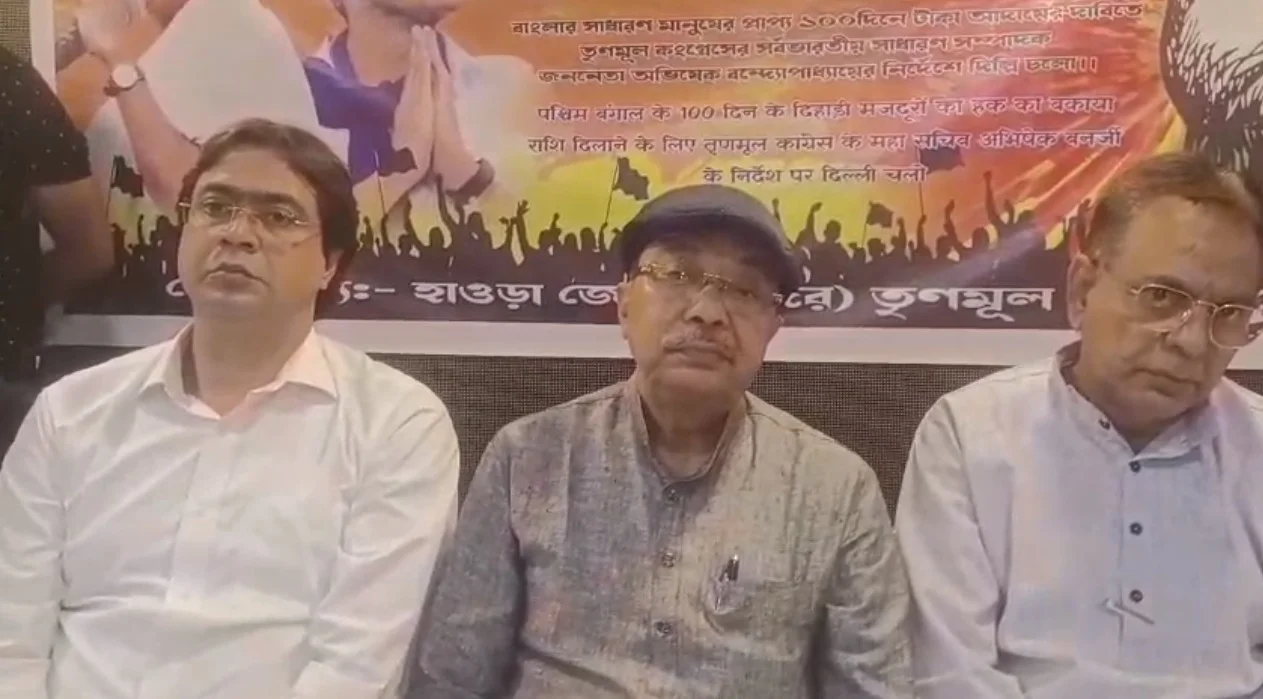 'ওরা তৃণমূলকে ভয় পেয়েছে,  তাই ট্রেন বাতিল',  কেন্দ্রকে নিশানা মন্ত্রী অরূপ রায়ের