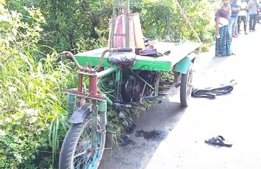 হাওড়ায় লরি ও ইঞ্জিন ভ্যানের সংঘর্ষে মৃত ১, জখম ৫