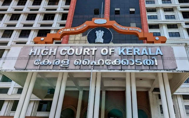 কেরলে নিপা আতঙ্কে ৭টি গ্রামে কনটেনমেন্ট জোন ঘোষণা, বন্ধ স্কুল-অফিস