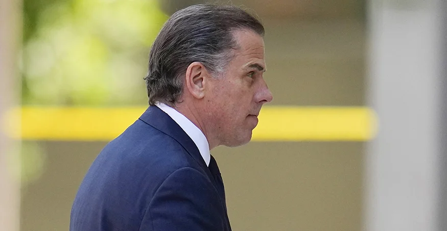 কাঠগড়ায় বাইডেনের ছেলে হান্টার