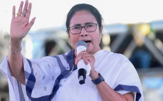 বিক্ষোভ দমনে নৃশংস অত্যাচার, 'অধিকারের লড়াই'য়ে কৃষকদের পাশে মমতা