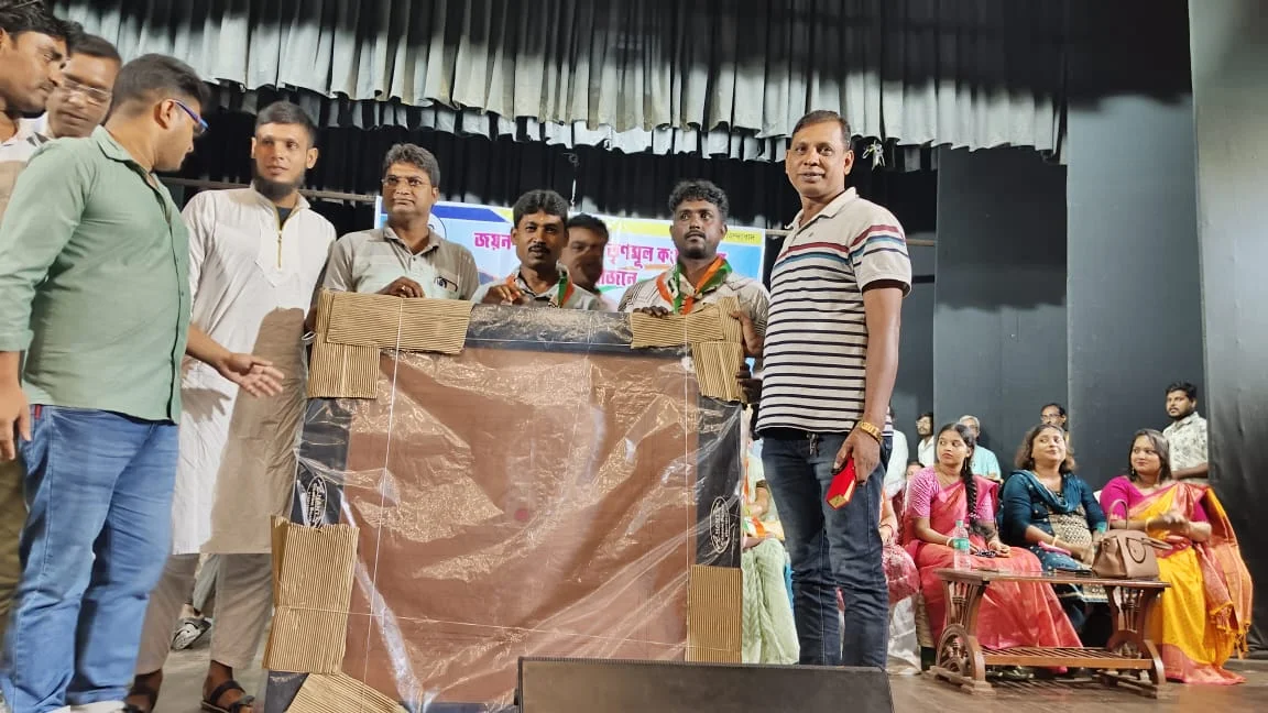 জয়নগর বিধানসভার পঞ্চায়েতে জয়ী তৃণমূল সদস্যদের সংবর্ধনা