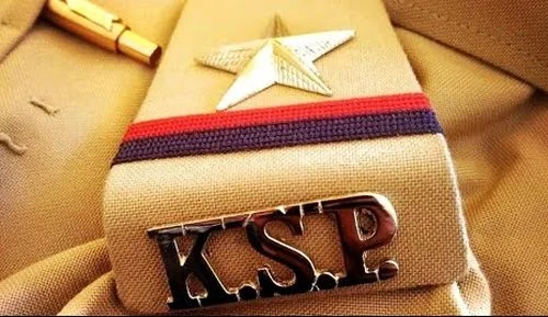 পুলিশ প্যারেডে কন্নড় ভাষায় 'সাবধান','বিশ্রাম' কমান্ড