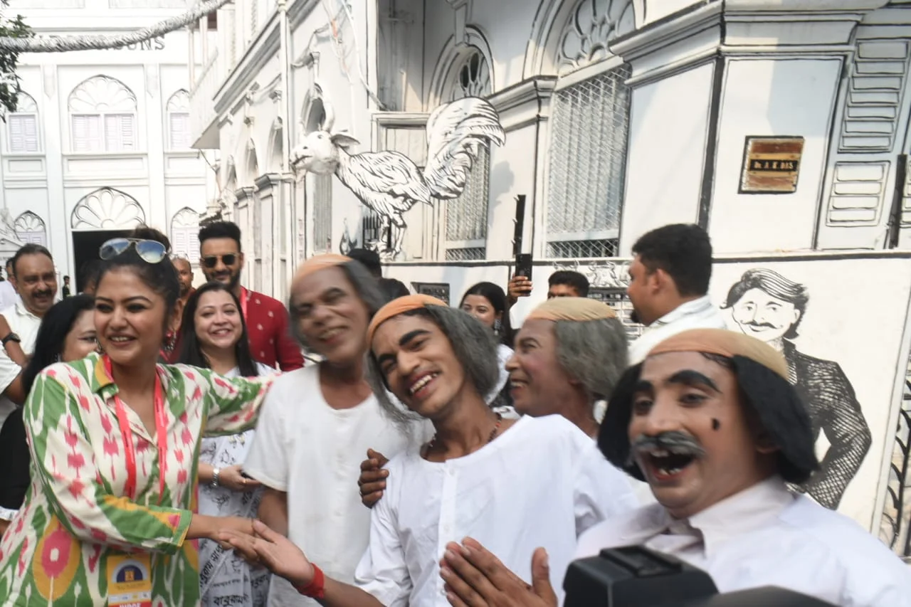 হাতিবাগানের নবীন পল্লীর এবছরের দুর্গাপুজোর থিম সুকুমার রায়ের 'আবোল তাবোল'