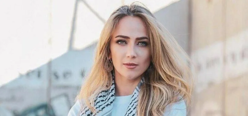 ফিলিস্তিনি গায়িকাকে ধরে নিয়ে গেছে ইসরাইল