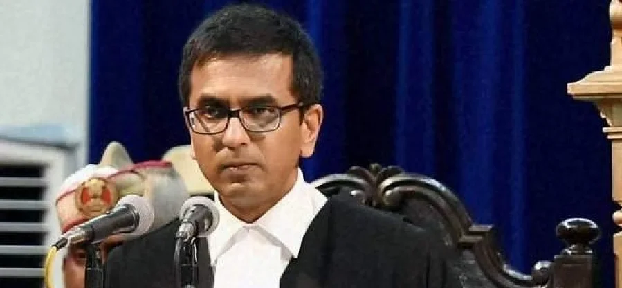 আদালত কক্ষে ফোনে কথা, 'এ ক্যায়া মার্কেট হ্যায়'? তীব্র তিরস্কার সুপ্রিম কোর্টের প্রধান বিচারপতির