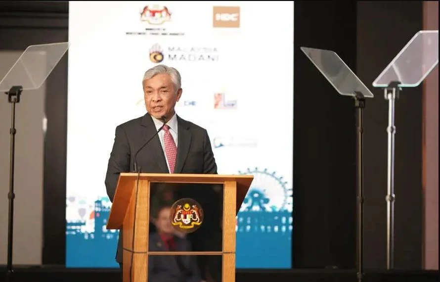 লন্ডনে ১৫তম বিশ্ব হালাল ব্যবসা সম্মেলন  