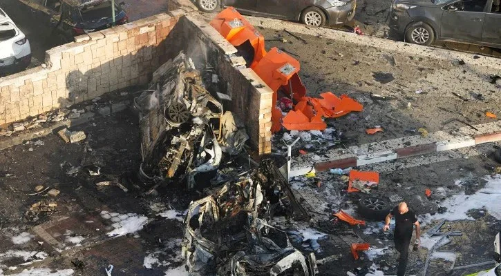 ‘অপারেশন আল-আকসা স্টর্ম’, ইসরাইলের বিরুদ্ধে যুদ্ধ অভিযান হামাসের