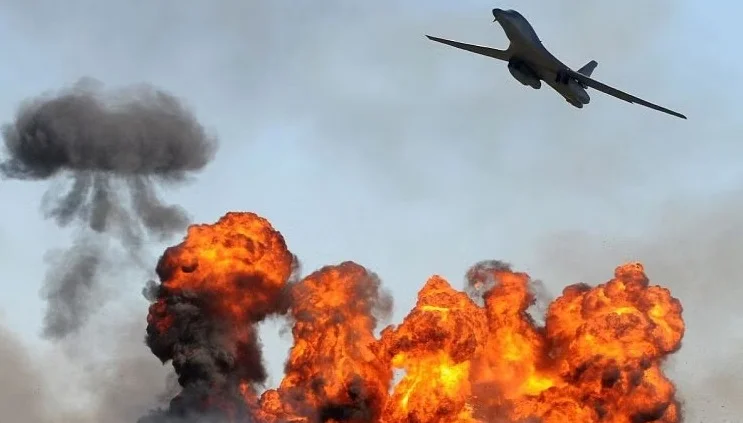 ইসরায়েলি বিমান হামলায় দু'মাস বয়সী শিশু সহ পরিবারের ১১ জনকে হারালেন এক সাংবাদিক