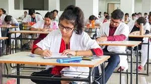 নিট-এর বিকল্প বিলে রাষ্ট্রপতির সম্মতির আর্জি নিয়ে মুর্মুর কাছে স্ট্যালিন