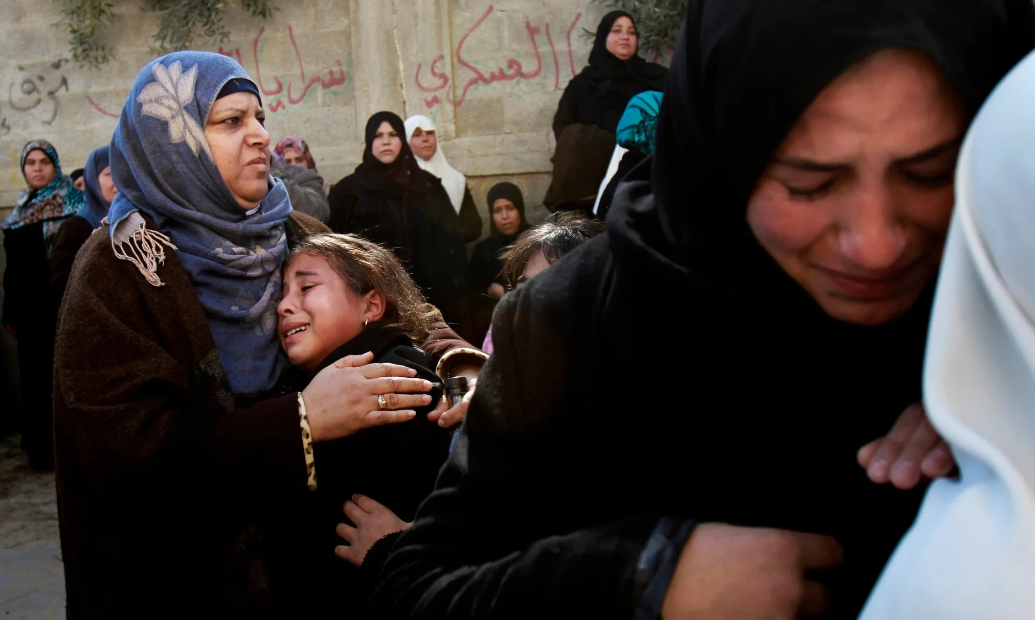 ইসরাইলি আগ্রাসনে মৃত্যুমিছিল গাজায়, গত ২৪ ঘণ্টায় নিহত আরও ৪০০ ফিলিস্তিনি