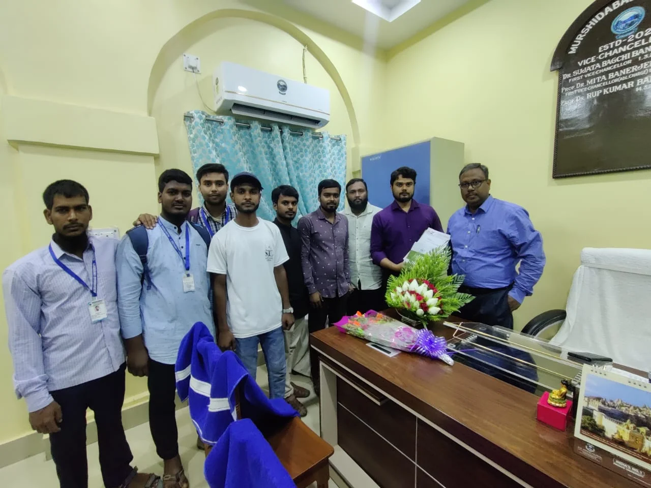 মুর্শিদাবাদ বিশ্ববিদ্যালয়ের উপাচার্যকে সংবর্ধনা এসআইও এবং স্টুডেন্ট ইউনিটি’র