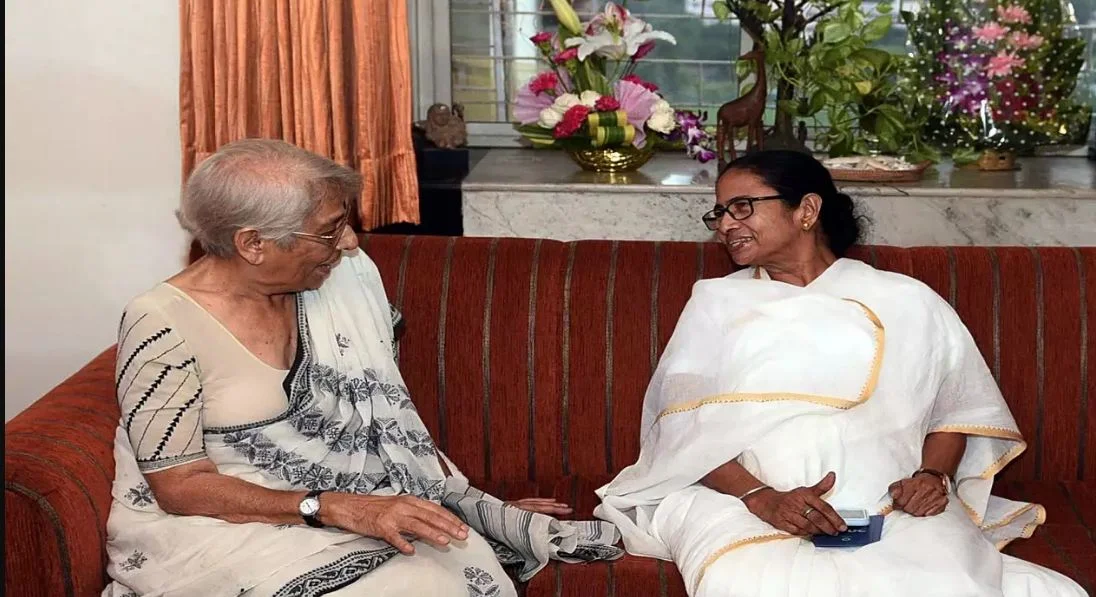 প্রয়াত নোবেলজয়ী অভিজিৎ বিনায়ক বন্দ্যোপাধ্যায়ের মা, শোকপ্রকাশ মমতার