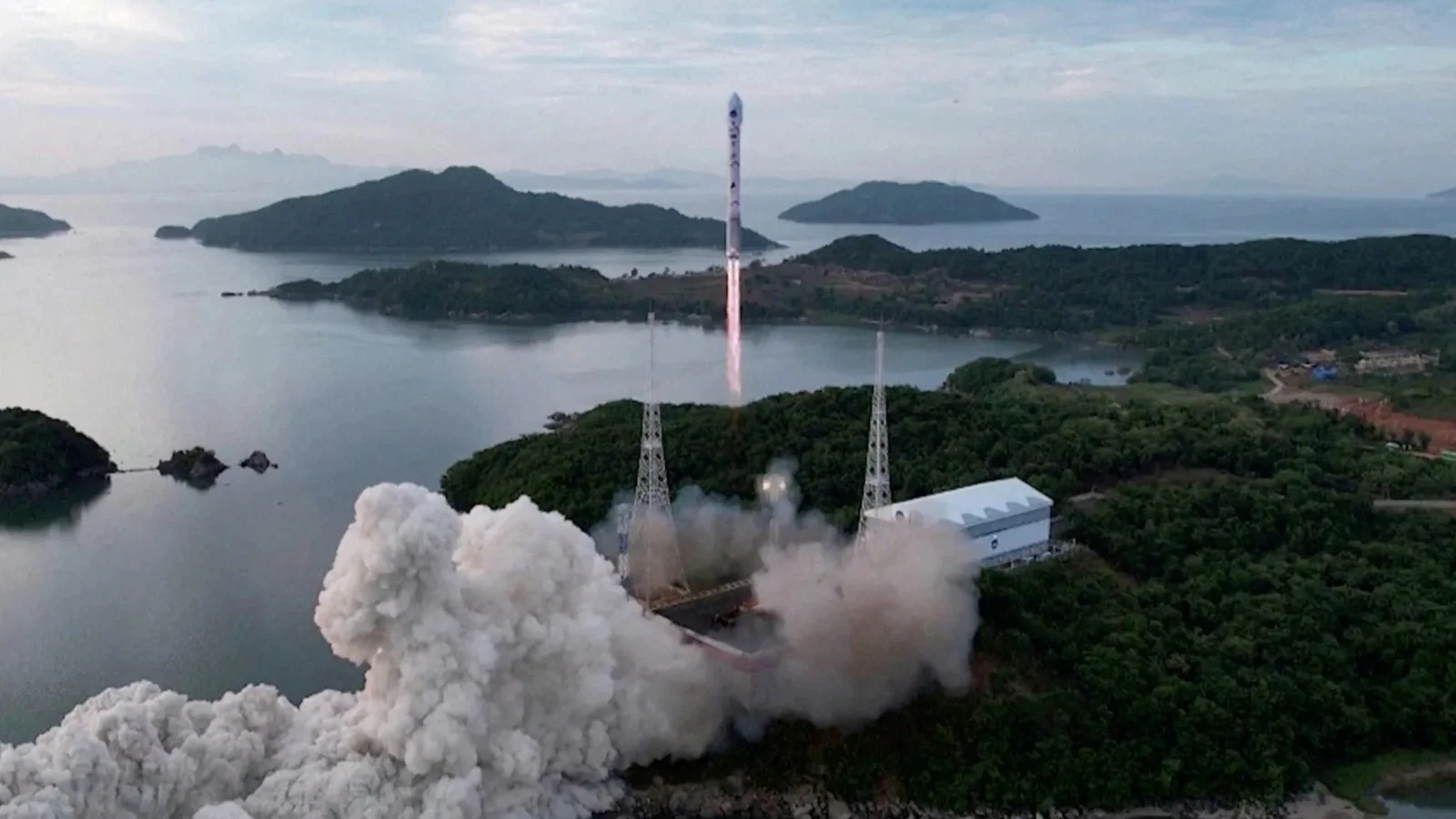 ফের 'চর উপগ্রহ' উৎক্ষেপণ করবে উত্তর কোরিয়া