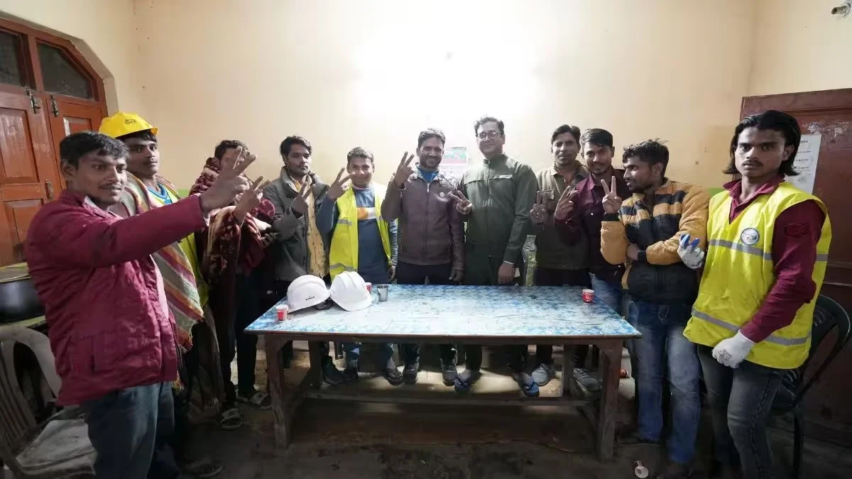 ফিরোজ-মুন্না-ইরশাদদের হাতের কসরতেই উদ্ধার ৪১ শ্রমিক