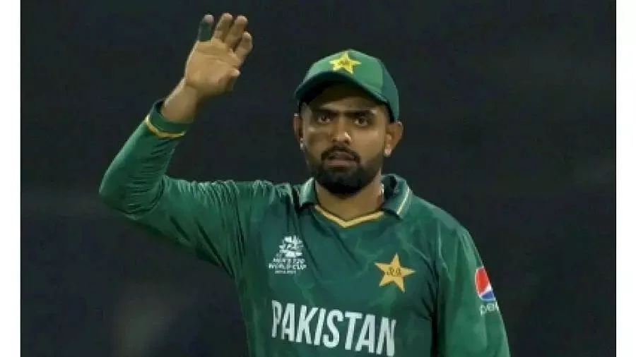 Breaking: সব ধরনের ক্রিকেট থেকে অধিনায়কত্ব ছাড়লেন বাবর আজম