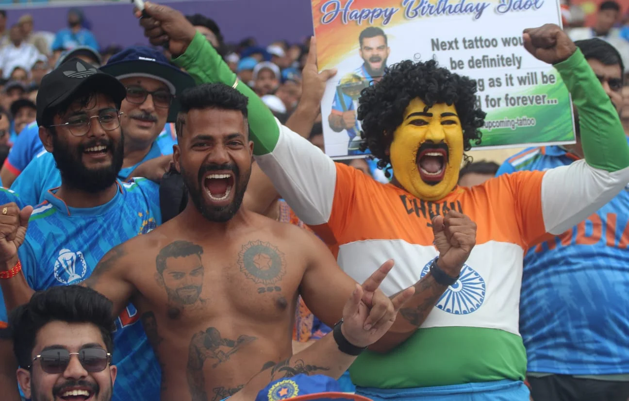 টসে জিতে ব্যাট ভারতের, গোটা ইডেন বিরাটময়