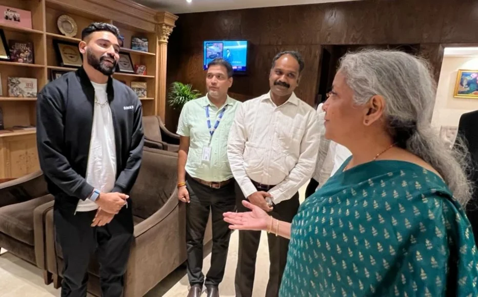 সিরাজের সঙ্গে সাক্ষাৎ করলেন নির্মলা সীতারামন