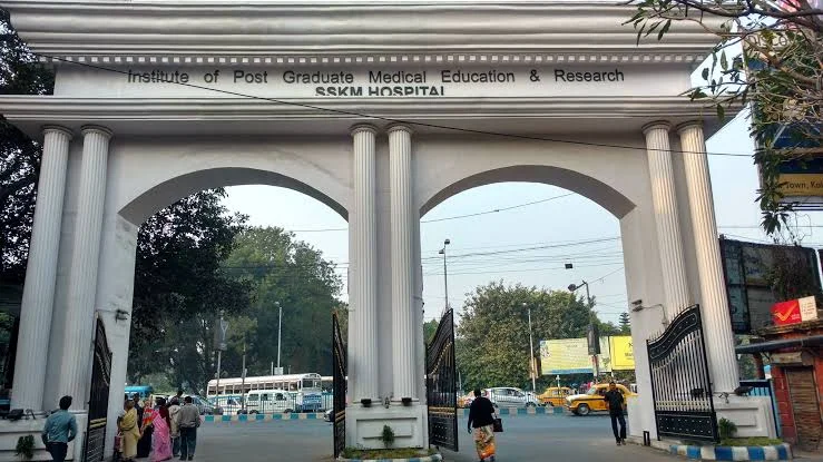 জ্যোতিপ্রিয় মল্লিকের পিছু পিছু এসএসকেএম-এ পৌঁছল ইডি-ও