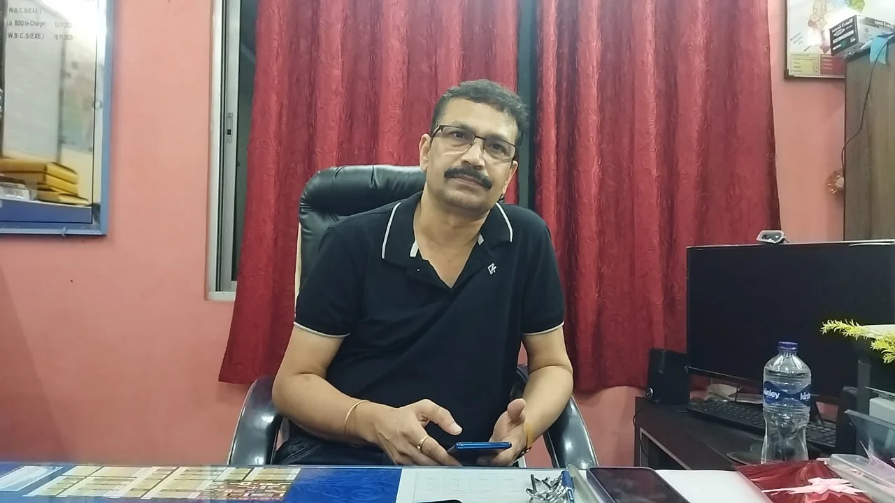 জয়নগর ১ নং বিডিও হিসাবে কাজে যোগ দিলেন পূর্ণেন্দু স্যানাল