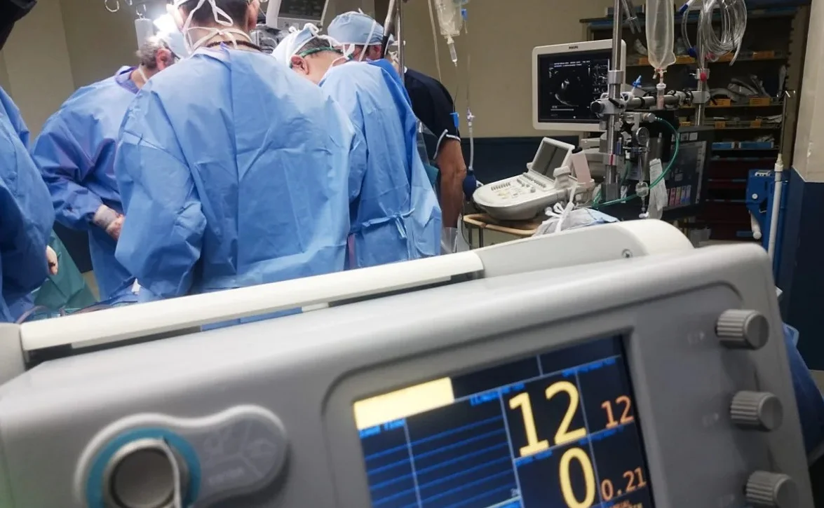 ই-সিগারেটে বিকল ফুসফুস, বক্ষ প্রতিস্থাপনে ফিরল প্রাণ