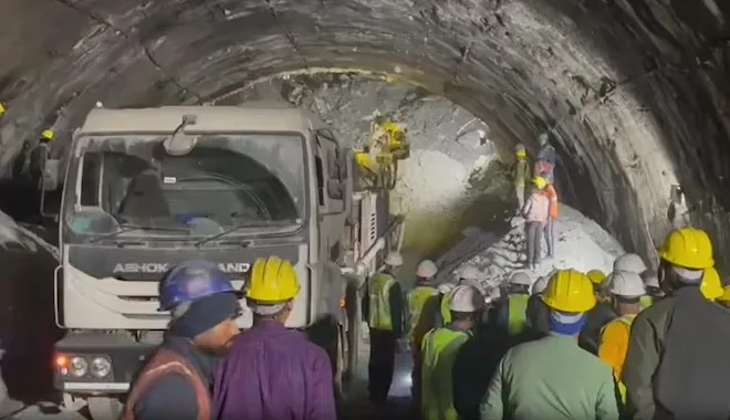 উদ্বেগের ১৩ দিন! উত্তরকাশী টানেল বিপর্যয়ে আটক শ্রমিকদের উদ্ধারে নামল ড্রোন