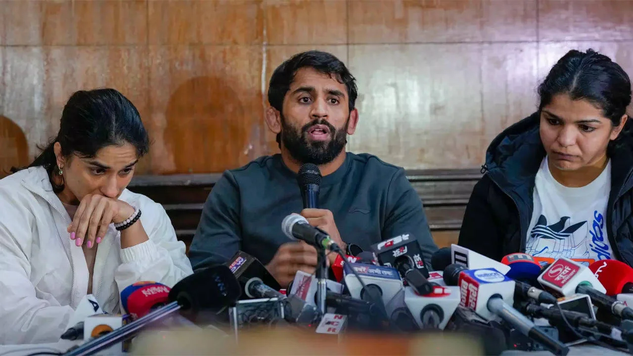 ব্রিজভূষণ ঘনিষ্ঠ সঞ্জয় সিং’কে সভাপতি, পদ্মশ্রী প্রত্যাখ্যান বজরং পুনিয়ার