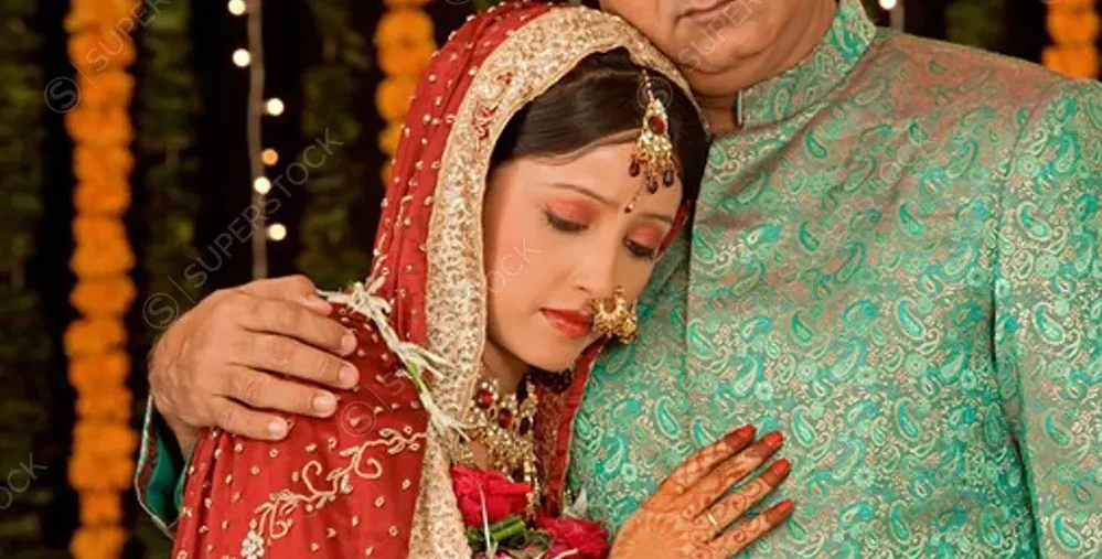 সিঙ্গেল বেঞ্চের নির্দেশ বহাল রেখে ডিভিশন বেঞ্চও জানালো 'বিবাহিতা মেয়েও পিতার বাড়ির সদস্য'