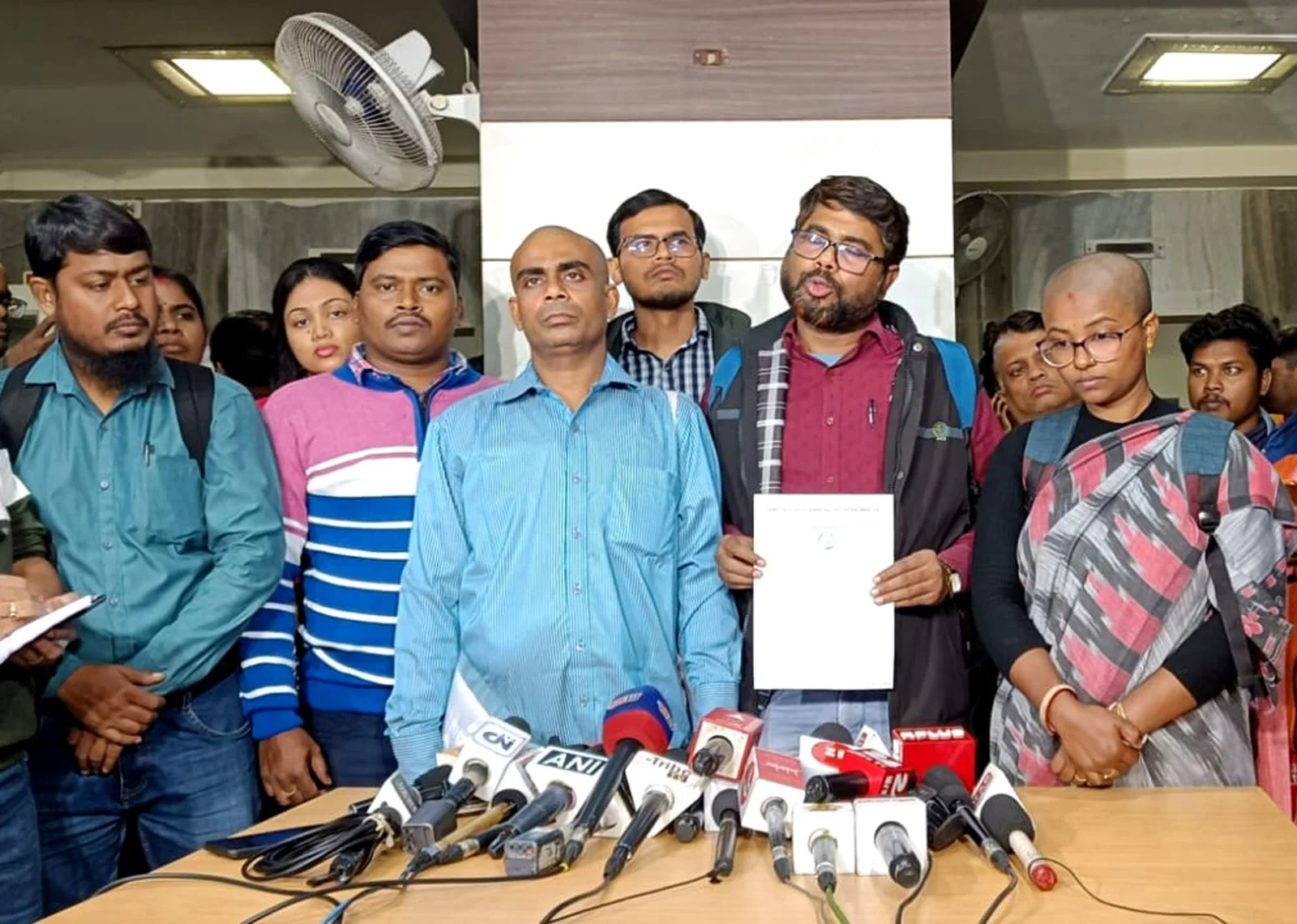 ৫ হাজার ৫৭৮ জনকেই চাকরির আশ্বাস, বৈঠক শেষে জানালেন চাকরিপ্রার্থীরা