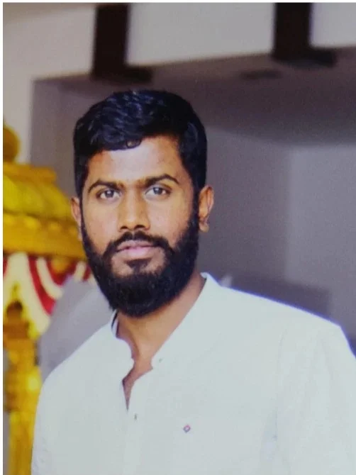 ভগৎ সিংকে নকল করেই সংসদে স্মোক ক্যান মনোরঞ্জনের