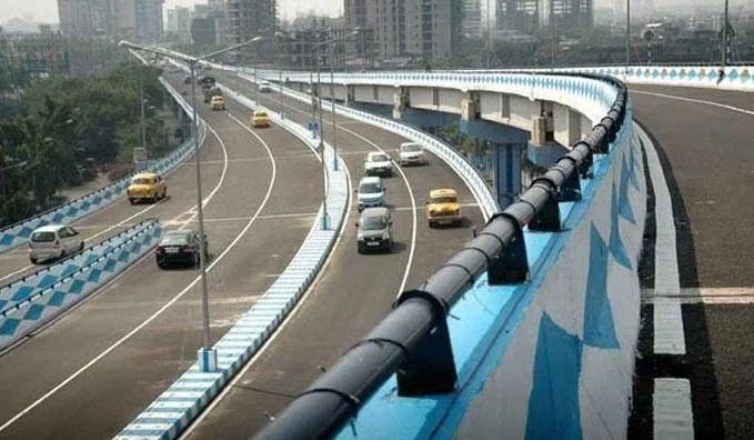 মা উড়ালপুলে এবার ‘স্পেশাল ১০’ শহরবাসীর জন্য নয়া উদ্যোগ লালবাজারের