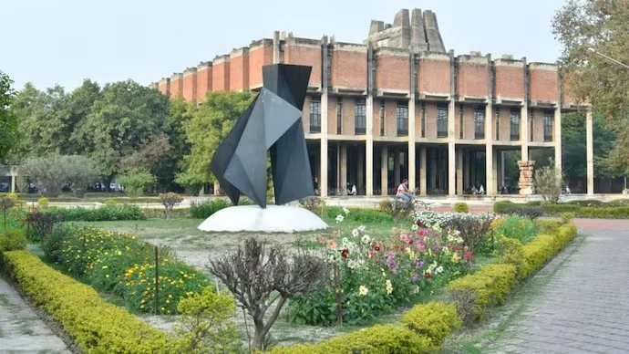 আইআইটি কানপুরে গবেষকের দেহ উদ্ধার