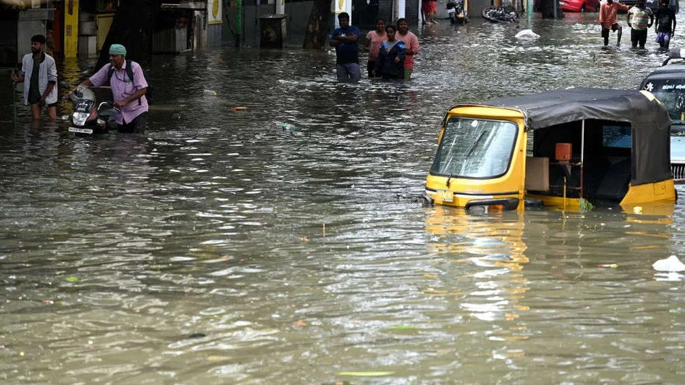 তামিলনাডুতে রেকর্ড ভাঙা বৃষ্টি, মৃত বেড়ে ১০