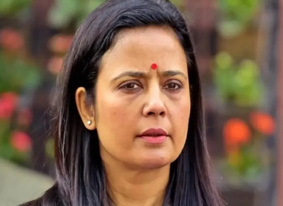 মহুয়াকে দিল্লিতে তলব ইডির