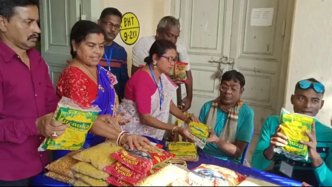 বিশেষ চাহিদা সম্পন্নদের জীবিকার দিশা দিতে অর্গানিক খাবারের প্যাকেট বাজারে