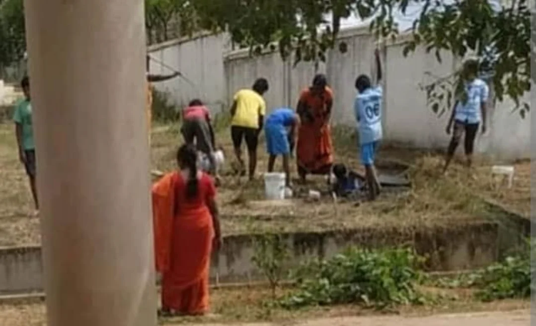দলিত পড়ুয়াকে দিয়ে পরিষ্কার করানো হল সেফটিক ট্যাঙ্ক, গ্রেফতার প্রিন্সিপ্যাল