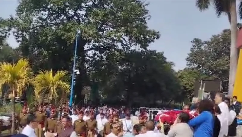 গান স্যালুটে চিরবিদায় উস্তাদ রশিদ খান, শ্রদ্ধাজ্ঞাপন মুখ্যমন্ত্রীর