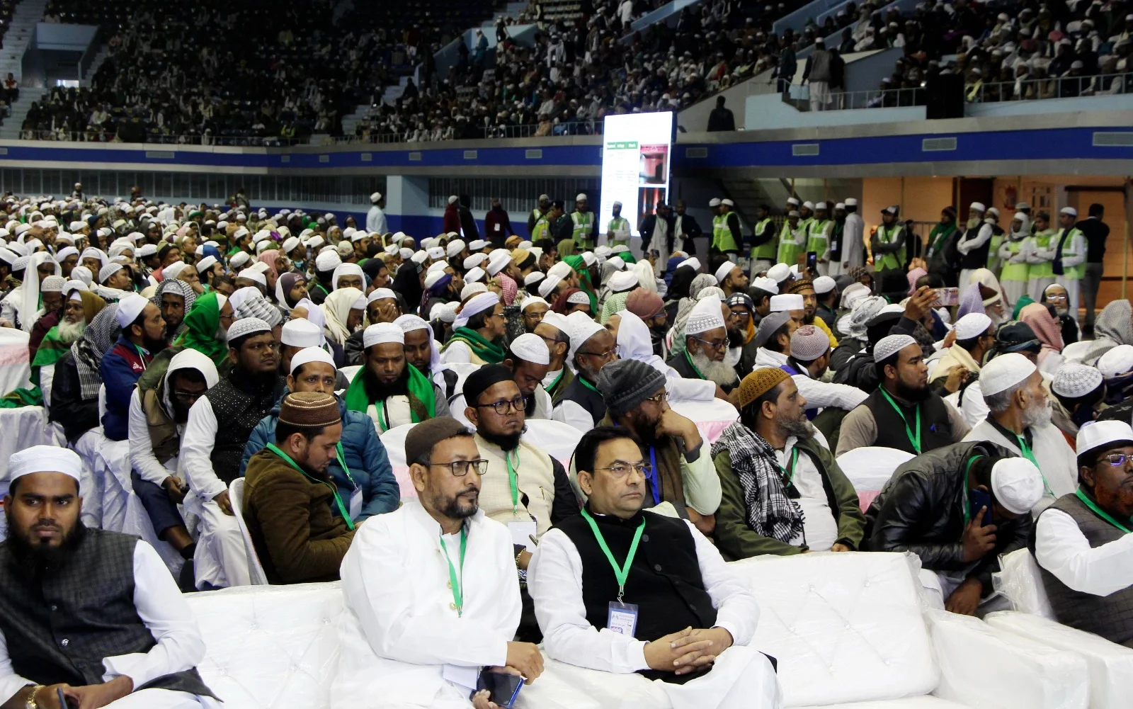 নেতাজি ইন্ডোরে জমিয়তে উলামায়ে হিন্দের শতবর্ষ পূর্তি অনুষ্ঠান   