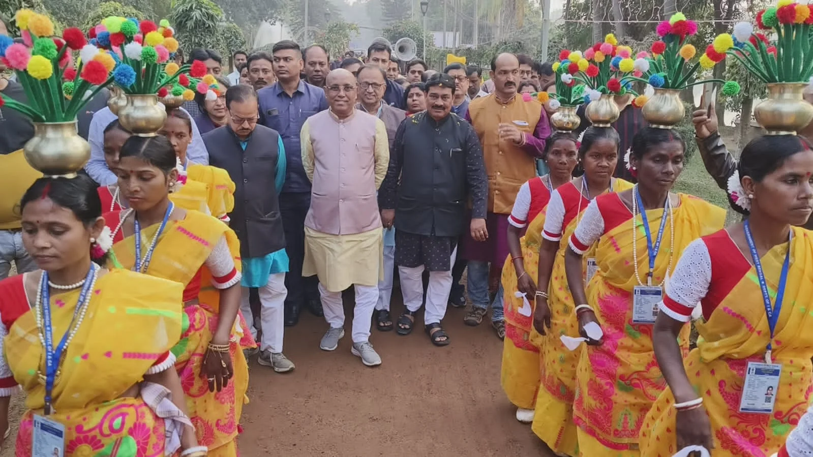 বর্ধমানে শুরু কৃষ্ণসায়র উৎসব, গোলাপবাগকে গোলাপের বাগান দিয়ে সাজানোর অনুরোধ মন্ত্রী রথীন ঘোষের