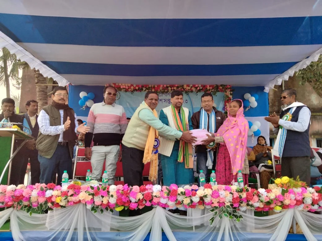 মহিলাদের স্বনির্ভর করাই মমতা বন্দ্যোপাধ্যায়ের লক্ষ্য: ফারহাদ